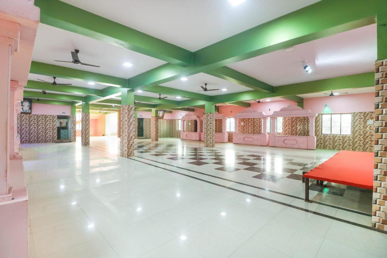 SPOT ON 68151 Prafulla Palace Hotel Jatani Exterior foto